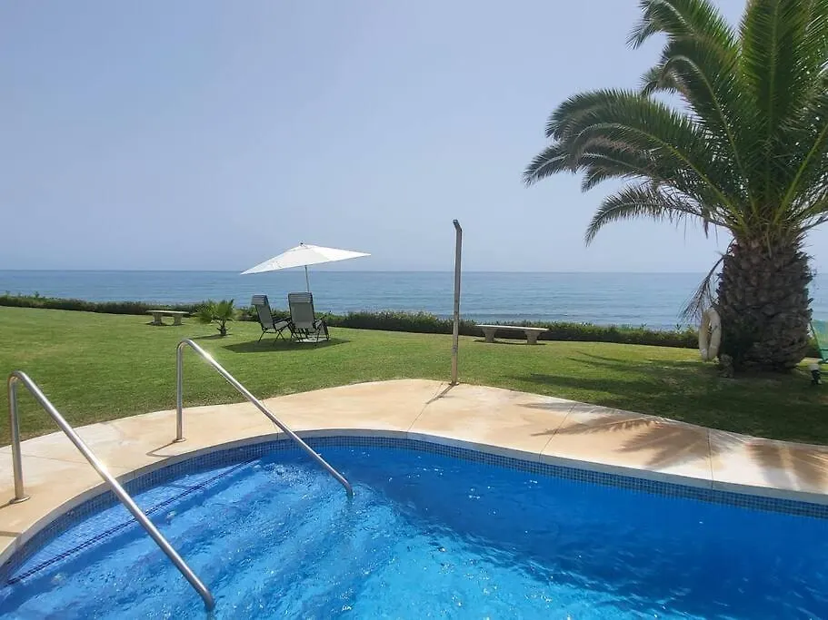 Steven Beach Sitio de Calahonda 0*,  Spain